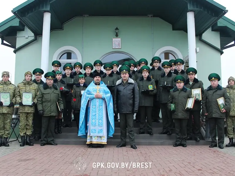 Двадцать лейтенантов пополнили офицерское собрание Брестской пограничной группы