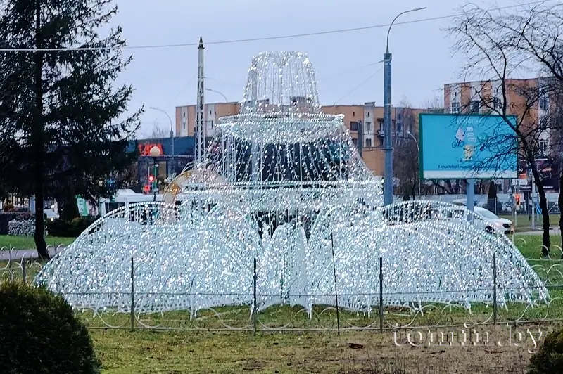 Предновогодний парк Мира в Бресте