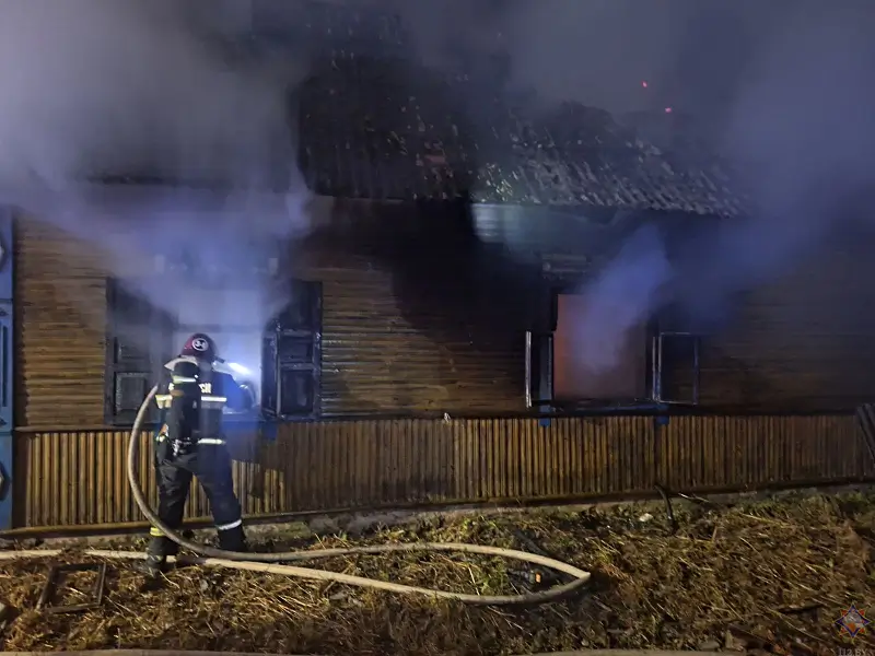 На Рождество под Барановичами на пожаре погибли мужчина и женщина