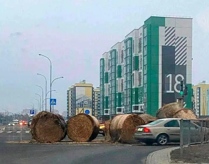 «Соломенное» ДТП в Бресте устроил трактор с прицепом