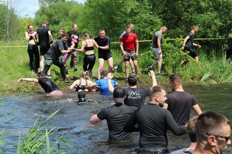 Спасатели Брестчины приняли участие в гонке с препятствиями «BISON RACE»
