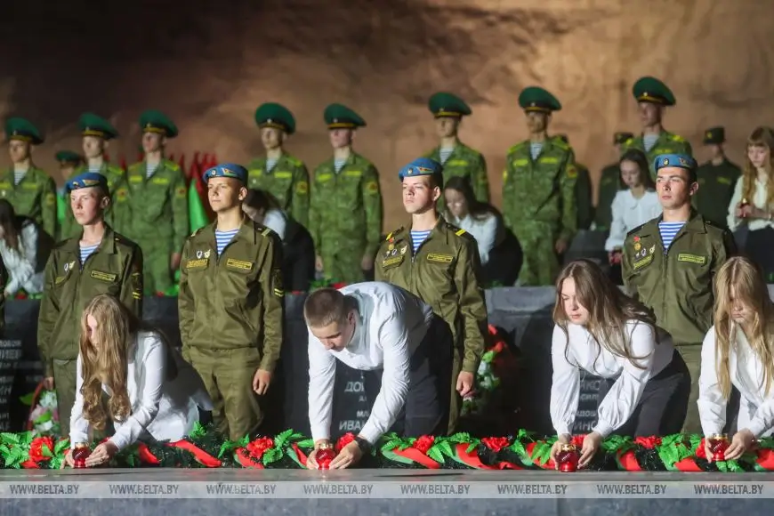 Более 35 тысяч человек стали зрителями концерта-реквиема в Брестской крепости Более 35 тысяч человек стали зрителями концерта-реквиема в Брестской крепости