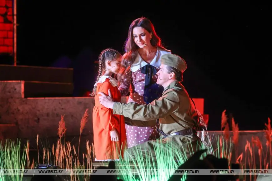 Более 35 тысяч человек стали зрителями концерта-реквиема в Брестской крепости Более 35 тысяч человек стали зрителями концерта-реквиема в Брестской крепости