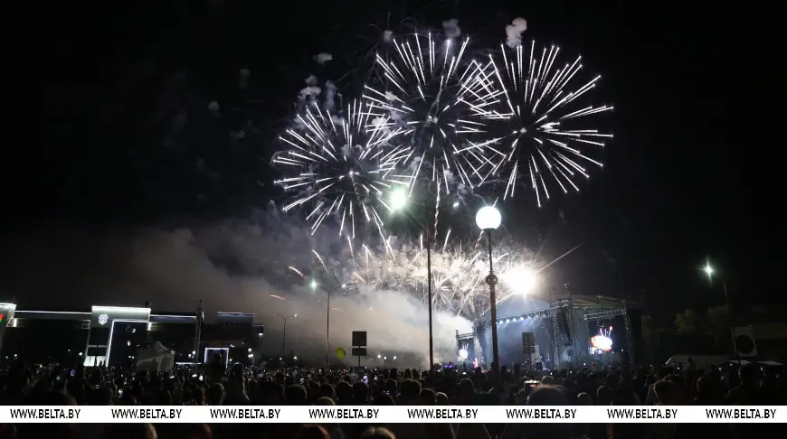 День города Бреста: праздничный концерт и яркий фейерверк