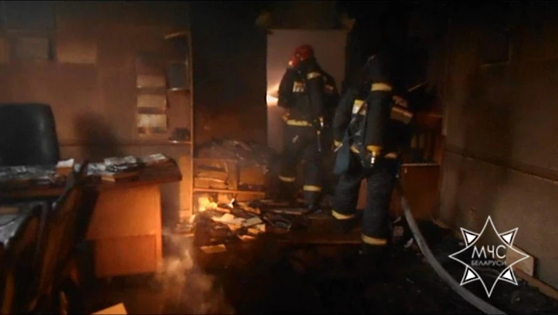 В Бресте горел кабинет административного задания на Красногвардейской В Бресте горел кабинет административного задания на Красногвардейской