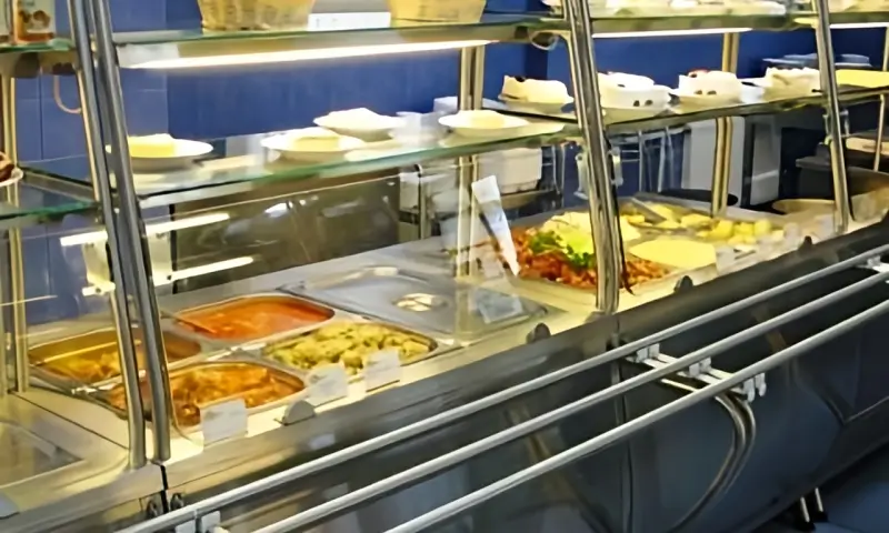 В Минске 12 посетителей бистро попали в больницу