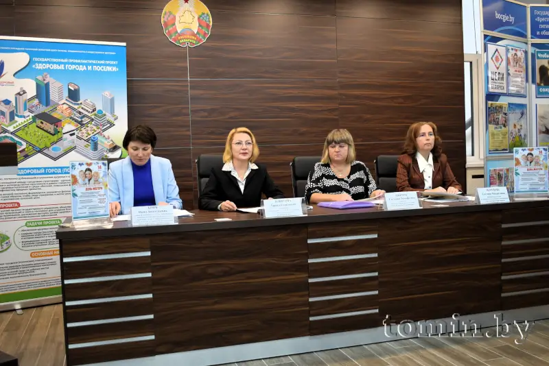 В Бресте в преддверии Дня матери и Дня отца состоялась пресс-конференция