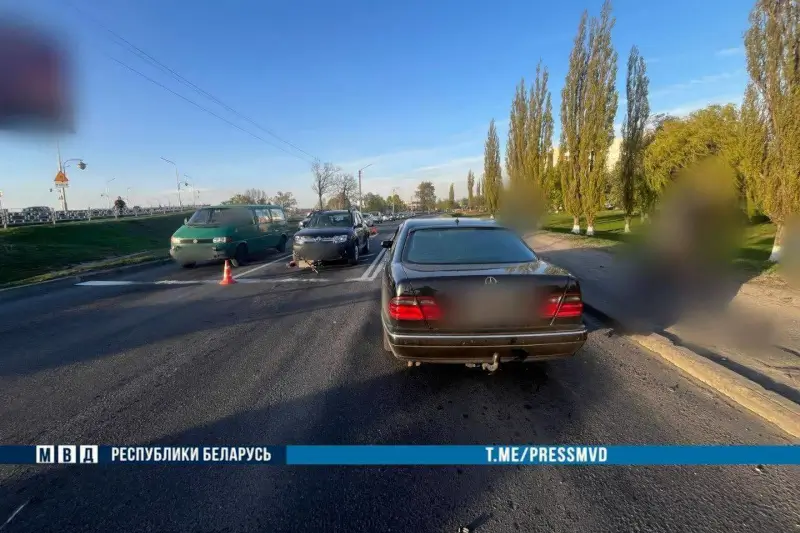 В Пинске подросток на электросамокате попал под легковушку и погиб