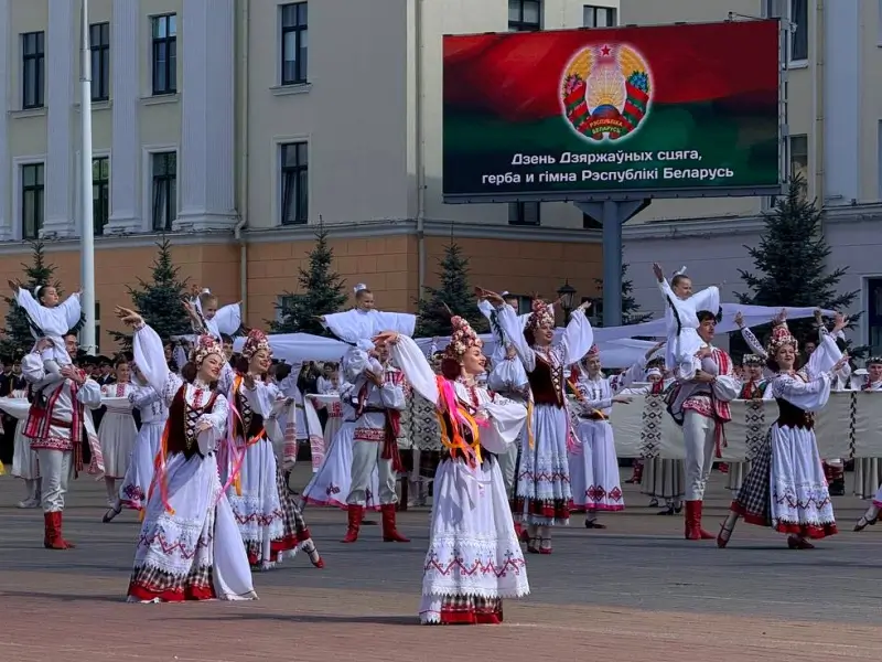 День государственных герба, флага и гимна Беларуси отметили в Бресте День государственных герба, флага и гимна Беларуси отметили в Бресте