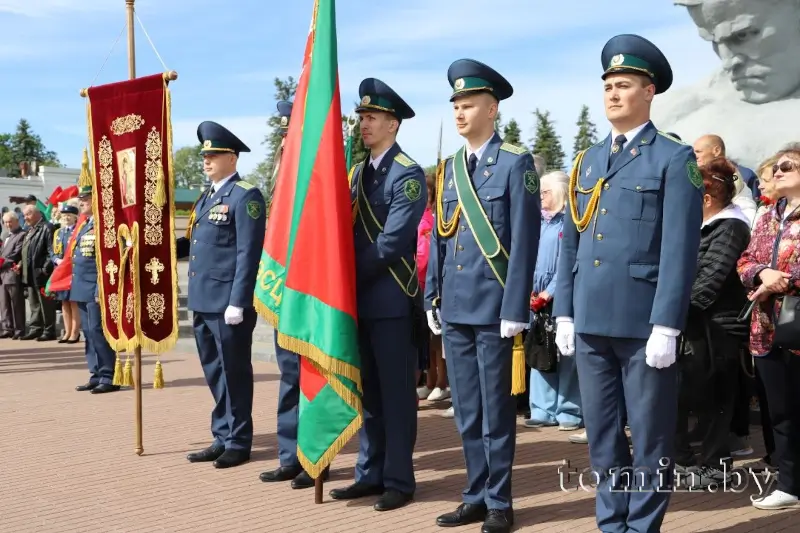Новобранцы Брестской таможни приняли присягу в Брестской крепости Новобранцы Брестской таможни приняли присягу в Брестской крепости