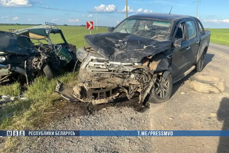 Лобовое ДТП на Гомельщине: JAC врезался в ВАЗ, двое погибших