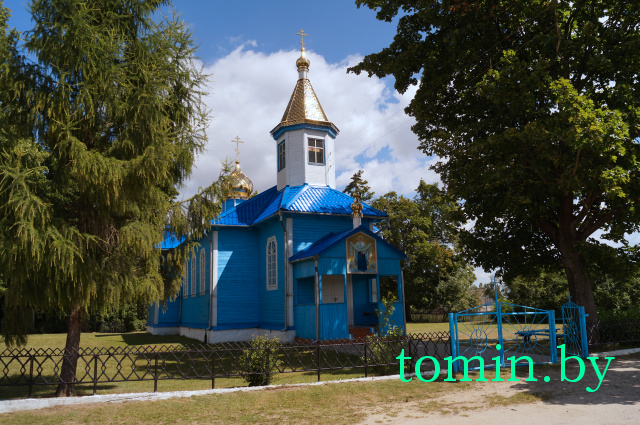 Покровская церковь в д. Ревятичи Березовского района. Фото Тамары ТИБОРОВСКОЙ 