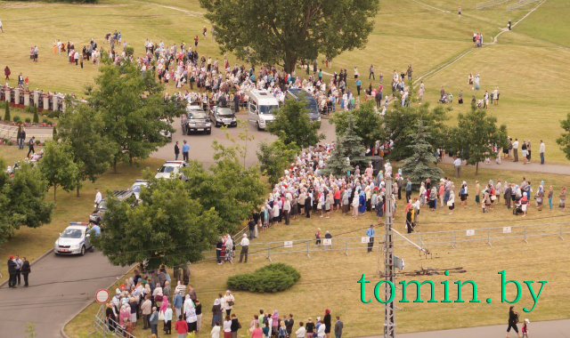 Патриарх Кирилл возглавил Божественную Литургию в Воскресенском соборе Бреста. Фото Тамары ТИБОРОВСКОЙ Патриарх Кирилл возглавил Божественную Литургию в Воскресенском соборе Бреста. Фото Тамары ТИБОРОВСКОЙ