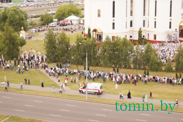 Патриарх Кирилл возглавил Божественную Литургию в Воскресенском соборе Бреста. Фото Тамары ТИБОРОВСКОЙ Патриарх Кирилл возглавил Божественную Литургию в Воскресенском соборе Бреста. Фото Тамары ТИБОРОВСКОЙ