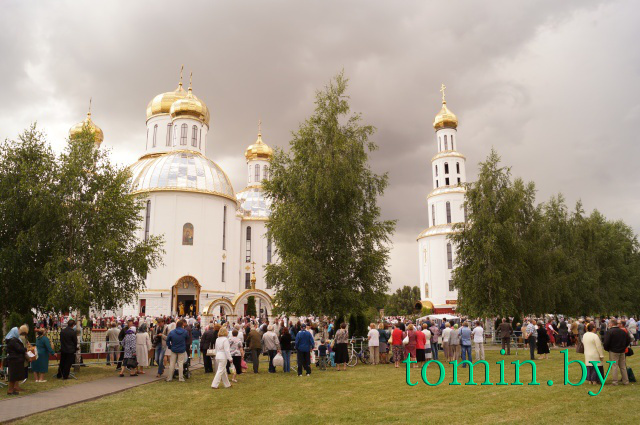 Патриарх Кирилл возглавил Божественную Литургию в Воскресенском соборе Бреста. Фото Тамары ТИБОРОВСКОЙ Патриарх Кирилл возглавил Божественную Литургию в Воскресенском соборе Бреста. Фото Тамары ТИБОРОВСКОЙ