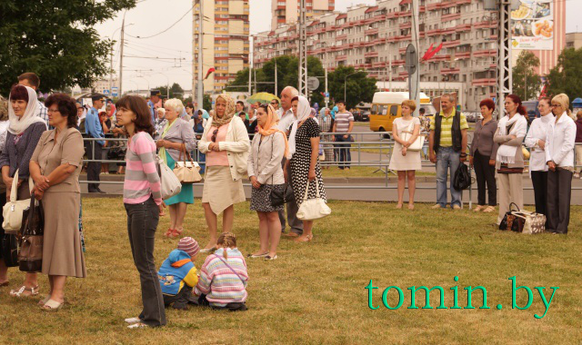 Патриарх Кирилл возглавил Божественную Литургию в Воскресенском соборе Бреста. Фото Тамары ТИБОРОВСКОЙ Патриарх Кирилл возглавил Божественную Литургию в Воскресенском соборе Бреста. Фото Тамары ТИБОРОВСКОЙ