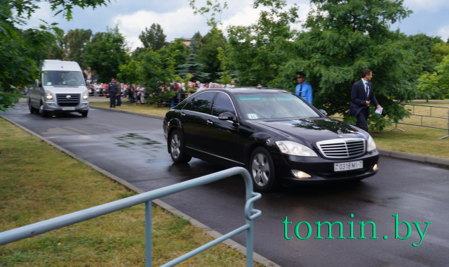 Патриарх Кирилл возглавил Божественную Литургию в Воскресенском соборе Бреста. Фото Тамары ТИБОРОВСКОЙ Патриарх Кирилл возглавил Божественную Литургию в Воскресенском соборе Бреста. Фото Тамары ТИБОРОВСКОЙ