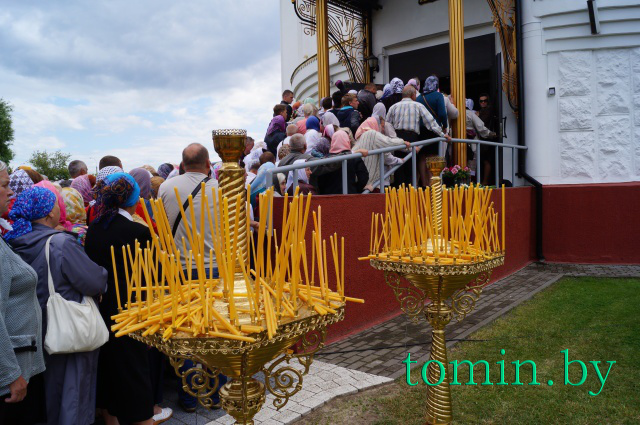 Патриарх Кирилл возглавил Божественную Литургию в Воскресенском соборе Бреста. Фото Тамары ТИБОРОВСКОЙ Патриарх Кирилл возглавил Божественную Литургию в Воскресенском соборе Бреста. Фото Тамары ТИБОРОВСКОЙ