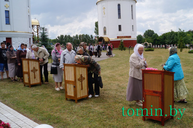 Патриарх Кирилл возглавил Божественную Литургию в Воскресенском соборе Бреста. Фото Тамары ТИБОРОВСКОЙ Патриарх Кирилл возглавил Божественную Литургию в Воскресенском соборе Бреста. Фото Тамары ТИБОРОВСКОЙ