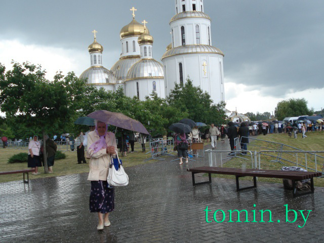 Патриарх Кирилл возглавил Божественную Литургию в Воскресенском соборе Бреста. Фото Тамары ТИБОРОВСКОЙ Патриарх Кирилл возглавил Божественную Литургию в Воскресенском соборе Бреста. Фото Тамары ТИБОРОВСКОЙ