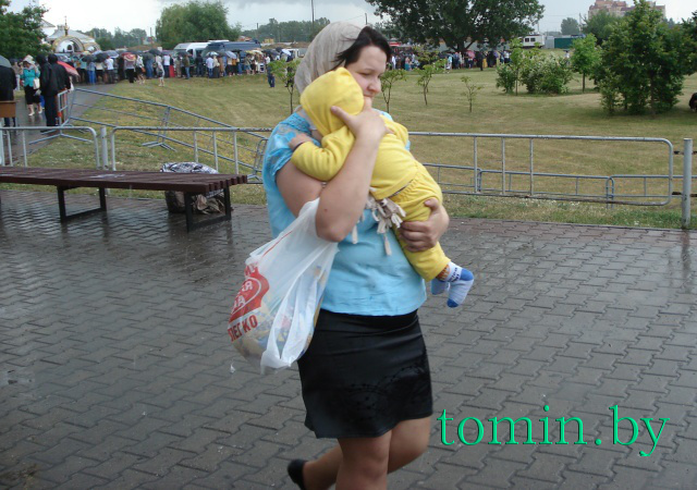 Патриарх Кирилл возглавил Божественную Литургию в Воскресенском соборе Бреста. Фото Тамары ТИБОРОВСКОЙ Патриарх Кирилл возглавил Божественную Литургию в Воскресенском соборе Бреста. Фото Тамары ТИБОРОВСКОЙ