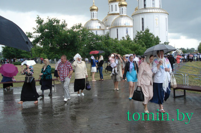 Патриарх Кирилл возглавил Божественную Литургию в Воскресенском соборе Бреста. Фото Тамары ТИБОРОВСКОЙ Патриарх Кирилл возглавил Божественную Литургию в Воскресенском соборе Бреста. Фото Тамары ТИБОРОВСКОЙ