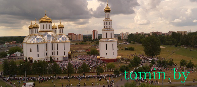 Патриарх Кирилл возглавил Божественную Литургию в Воскресенском соборе Бреста. Фото Тамары ТИБОРОВСКОЙ Патриарх Кирилл возглавил Божественную Литургию в Воскресенском соборе Бреста. Фото Тамары ТИБОРОВСКОЙ