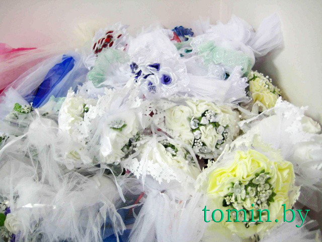 Свадебные аксессуары изъяли брестские таможенники у жителя Волынской области - фото Свадебные аксессуары изъяли брестские таможенники у жителя Волынской области - фото