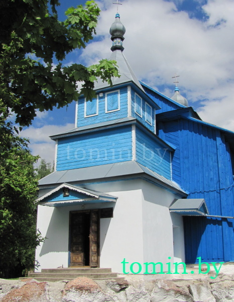 Свято-Онуфриевская церковь в деревне Ставы Каменецкого района - памятник архитектуры деревянного зодчества XVIII века. 19 мая 2012 г. Фото Тамары ТИБОРОВСКОЙ Свято-Онуфриевская церковь в деревне Ставы Каменецкого района - памятник архитектуры деревянного зодчества XVIII века. 19 мая 2012 г. Фото Тамары ТИБОРОВСКОЙ