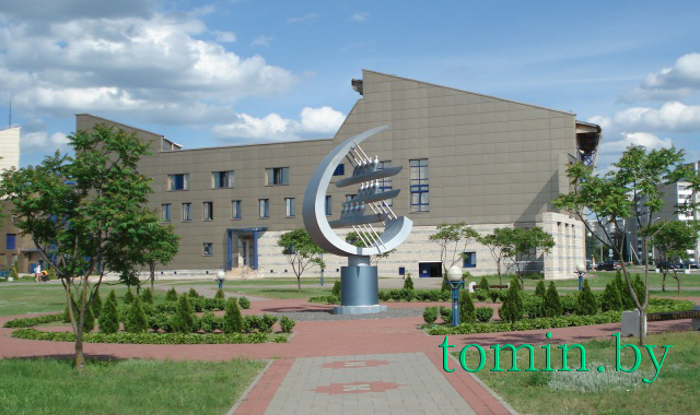 Гребной канал в Бресте. Фото Тамары ТИБОРОВСКОЙ Гребной канал в Бресте. Фото Тамары ТИБОРОВСКОЙ