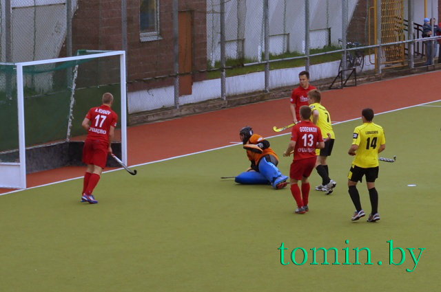 Стадион «Строитель» в Бресте - фото Стадион «Строитель» в Бресте - фото