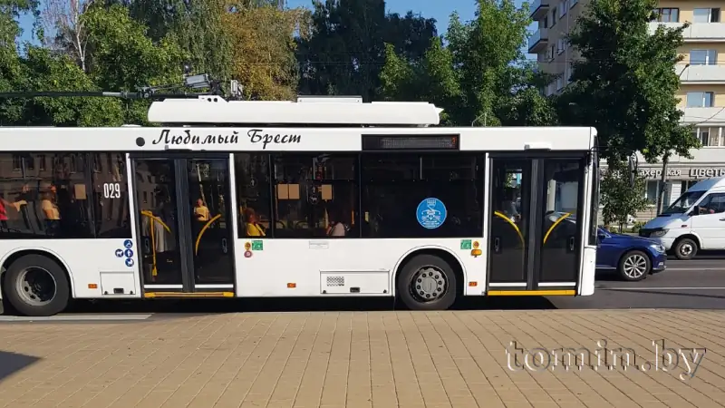 Троллейбус в Бресте